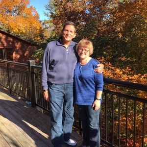 Meet your Posher, Dennis